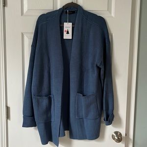 Brand New! Beautiful Blue Long Cardigan. Size XXL. Zesica Brand